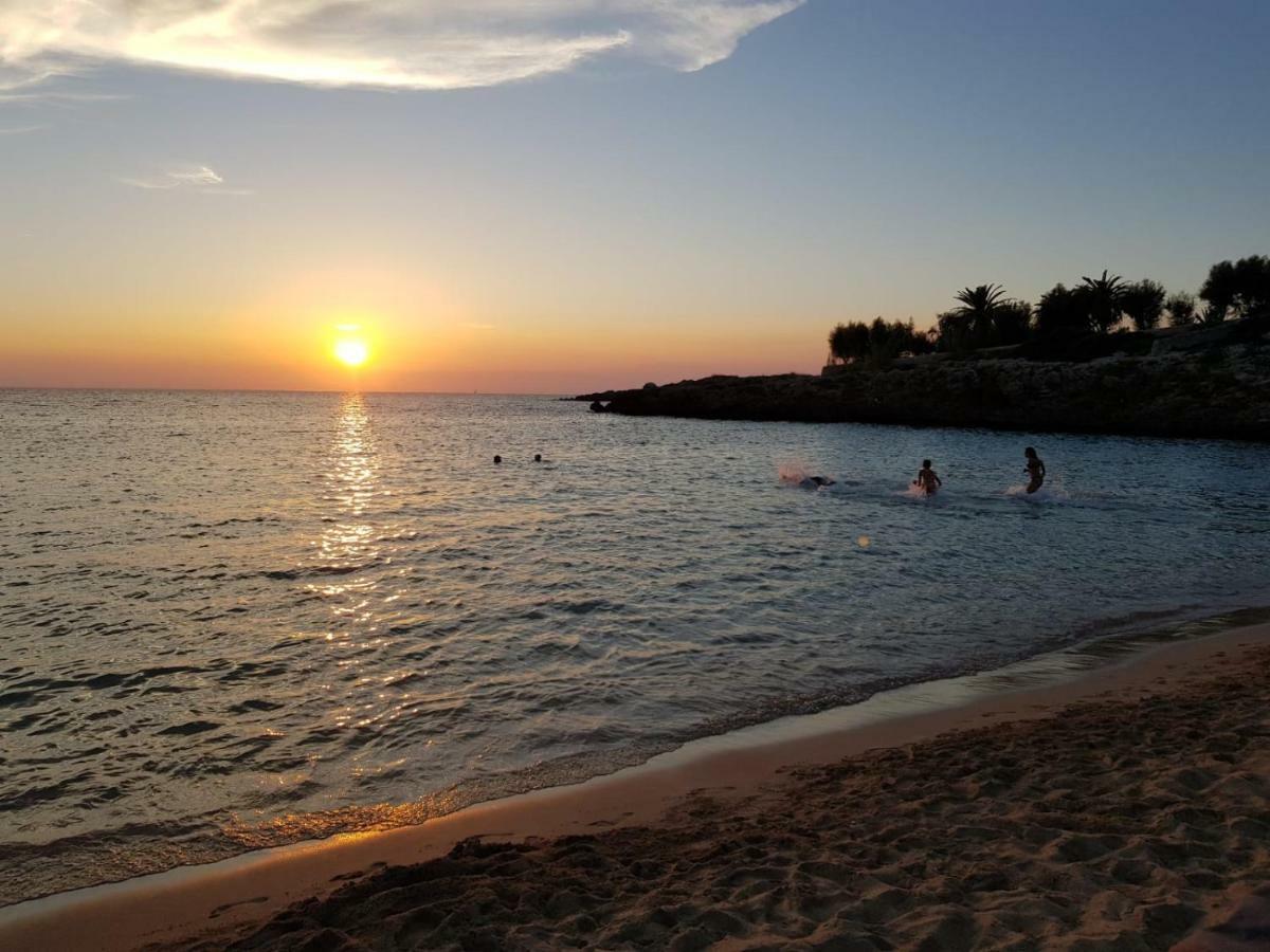Apulia Beach Leporano Esterno foto